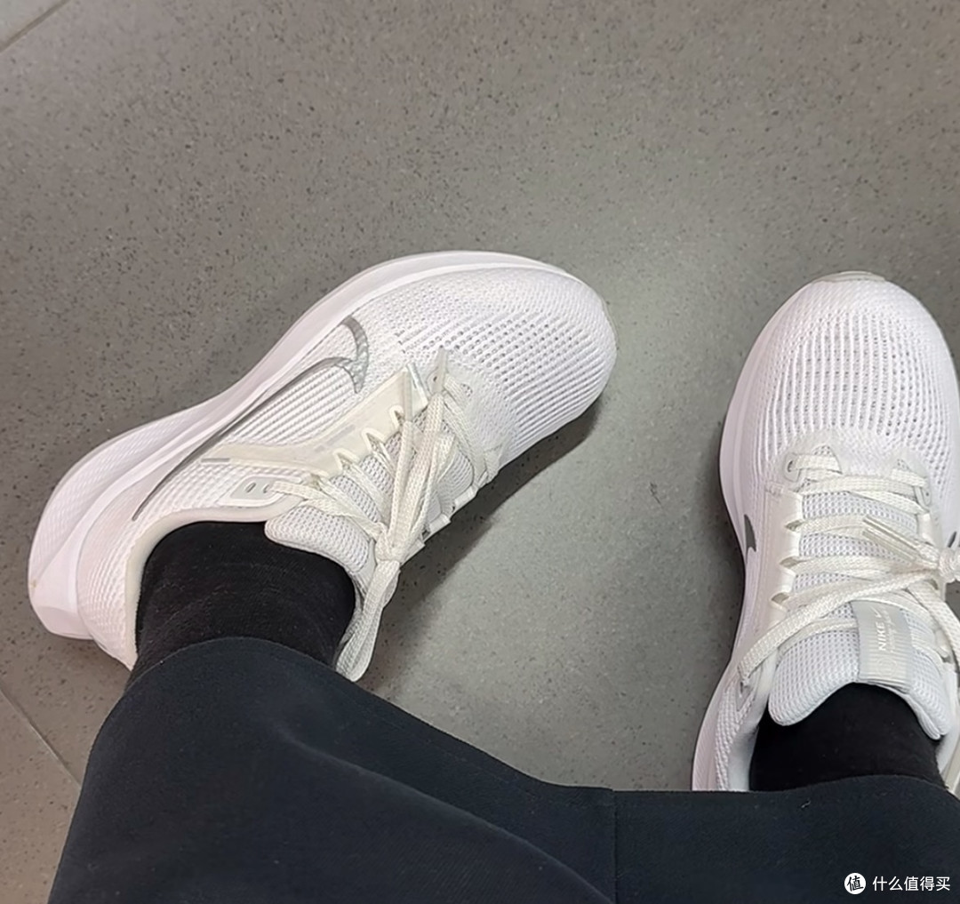 Nike Pegasus 40 vs Adidas Boston 12,谁才是真·通勤神器?