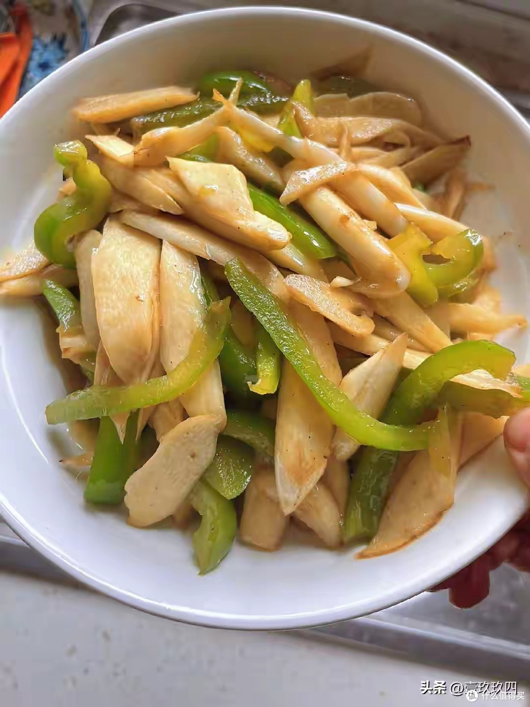 青椒炒茭白十分钟快手做法