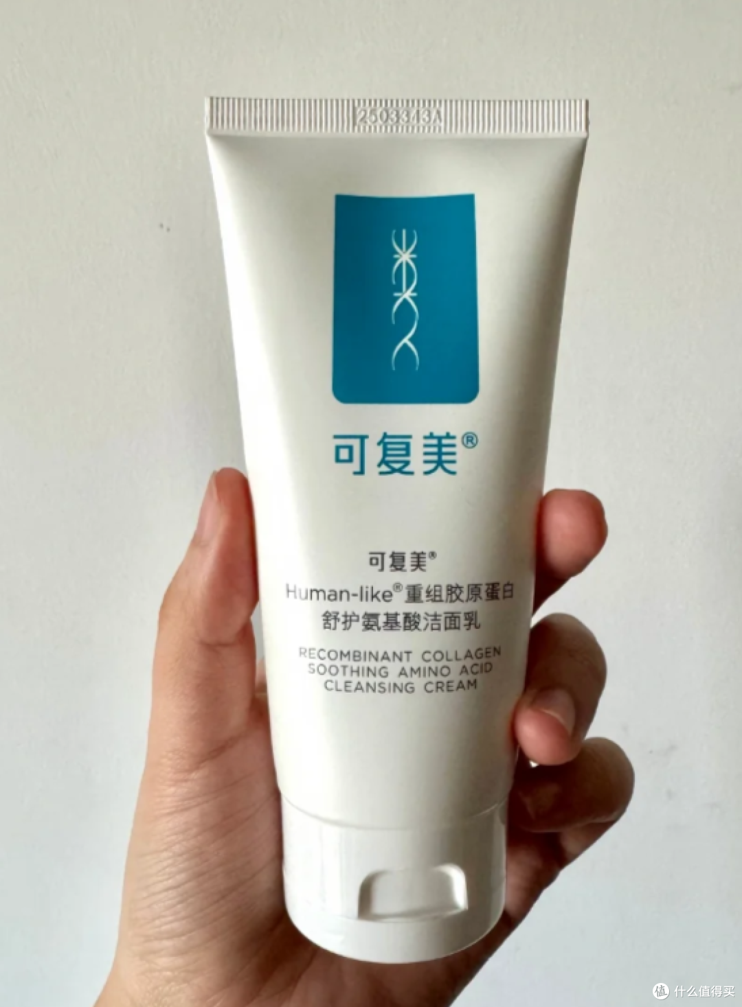 早晚洗脸依旧满面油光?油痘肌选对洁面减少痘痘反复爆发