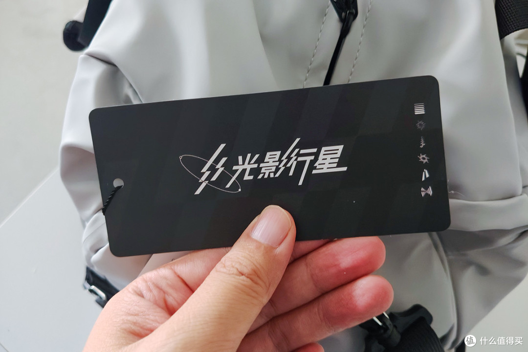 42L容量到底够不够?GYXX盖世M1斜挎旅行包扩展版实测体验