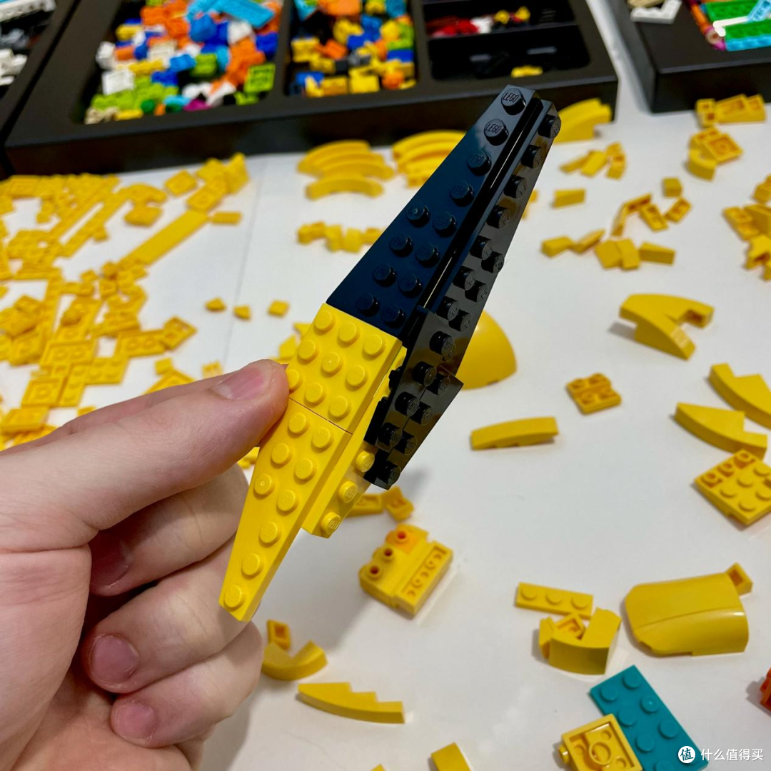 乐高官套皮卡丘不够像?玩家用同一盒零件重做了一遍!