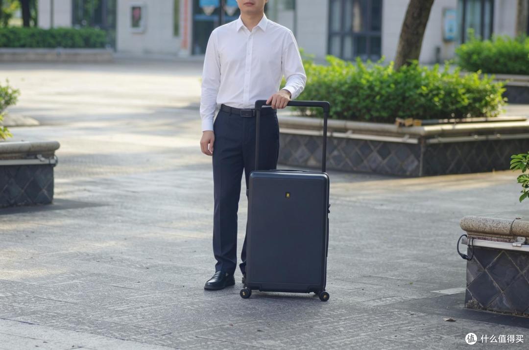 后悔没早买!一步到位的高品质旅行箱-地平线8号大旅行家