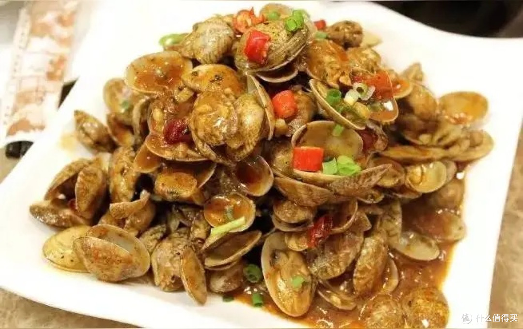爆炒花甲：烟火人间的鲜辣滋味