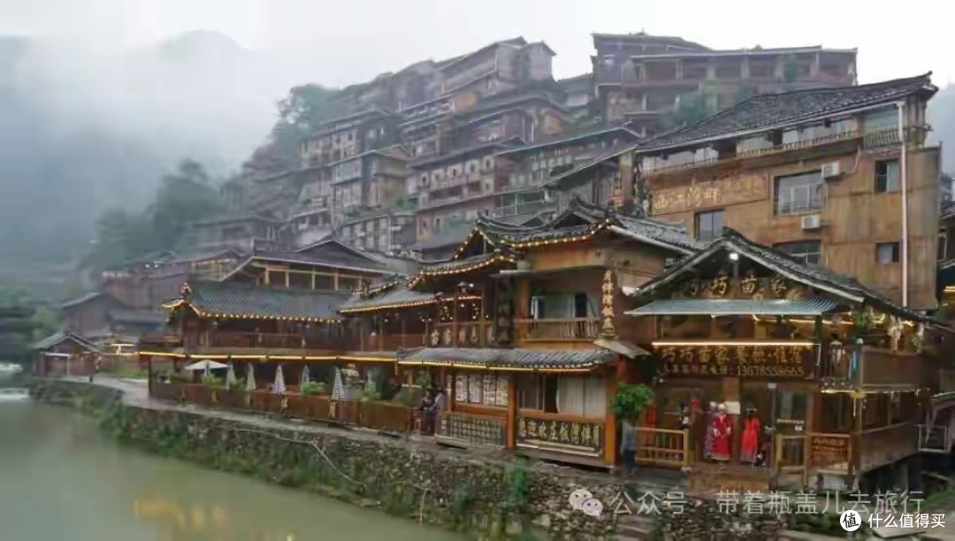 沙发发质姐妹别再乱买!护发精油想顺又不塌,先看看这几个痛点!