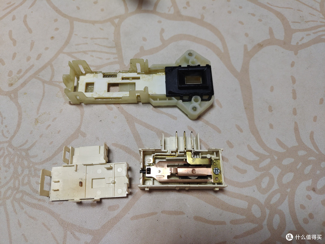 LG滚筒洗衣机开不了门的维修