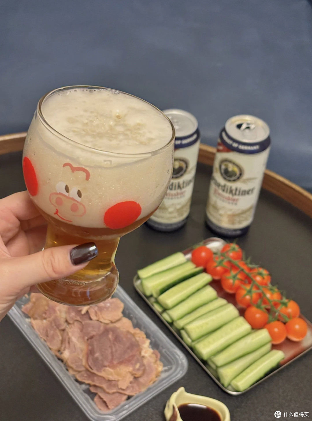 百帝王小麦啤酒配卤味,爽之