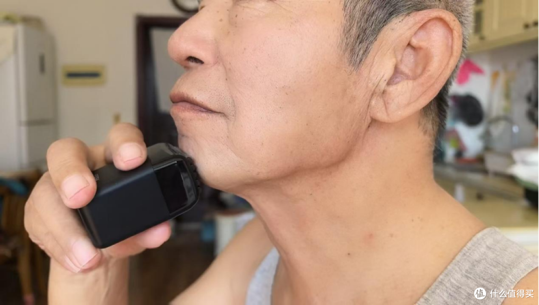 18000转+进口五刀头,这配置才199?FESX剃须刀200元内超硬核配置