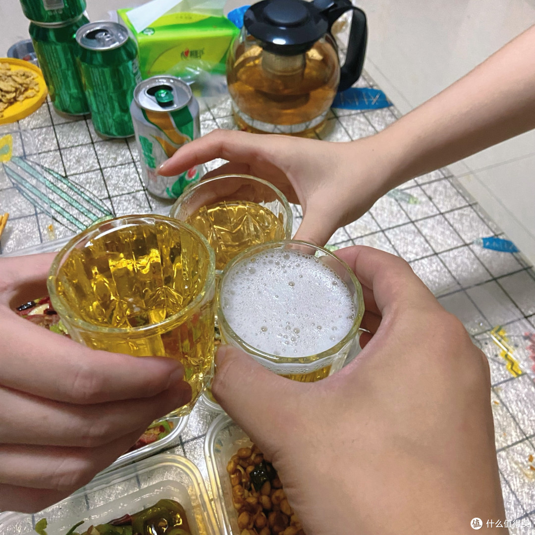 川味拌面配果酒的治愈晚餐