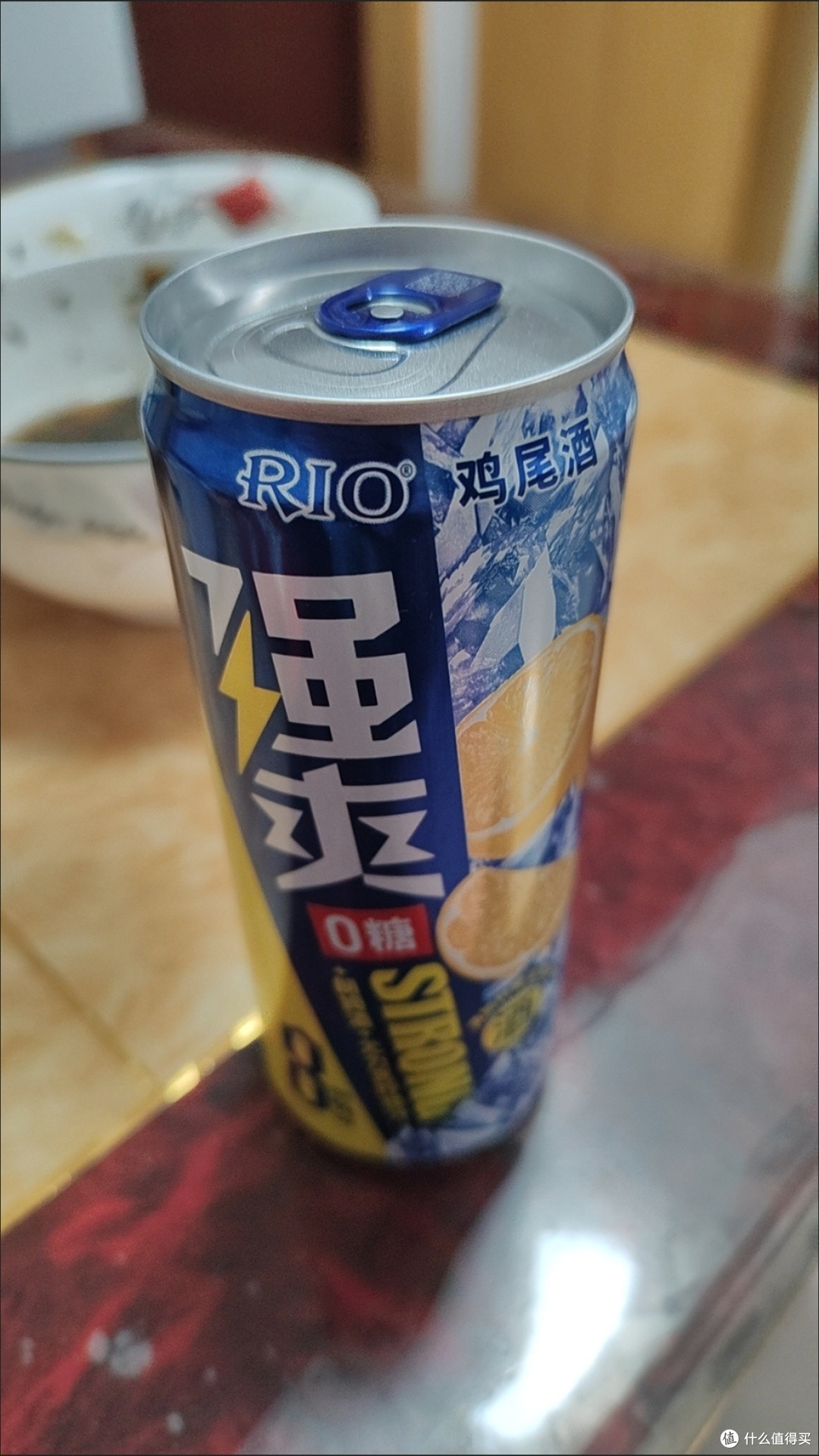 西柚预调酒营造居家微醺氛围