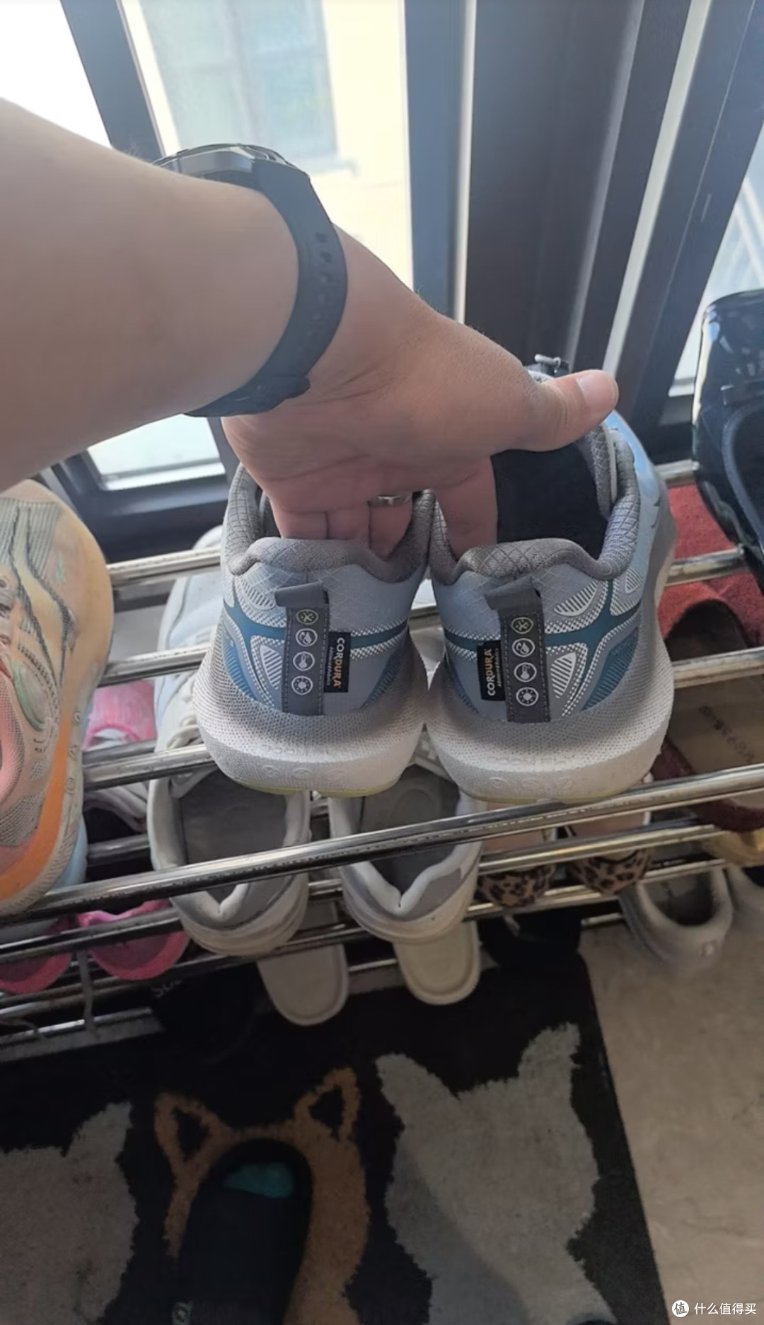宽脚友好超适配!必迈远征者6.0晴山蓝跑鞋实测