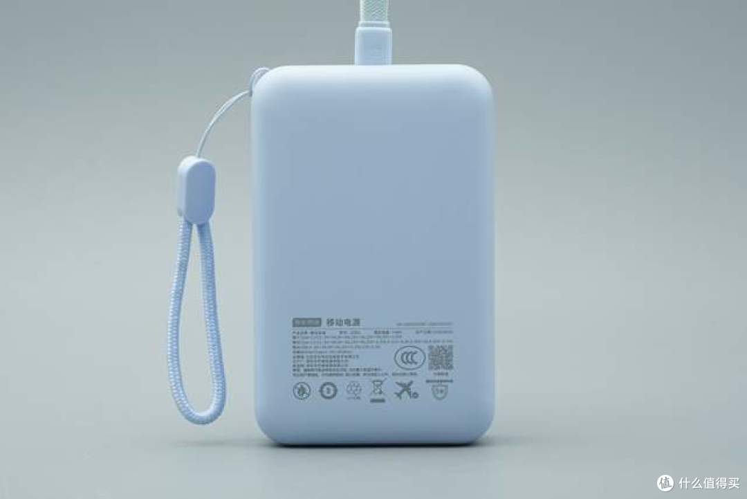 自带编织线+APP看电芯健康，京东京造55W 20000mAh移动电源拆解