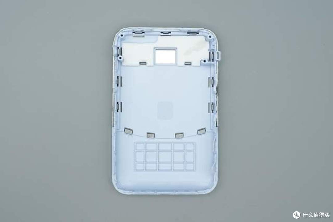 自带编织线+APP看电芯健康，京东京造55W 20000mAh移动电源拆解