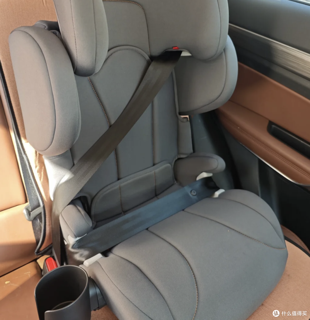 儿童安全座椅怎么选?从年龄体重到安装方式,看懂这几点可避坑!