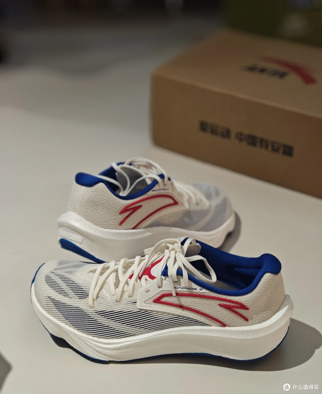 一开到手的“真香”跑鞋:安踏柏油路霸2
