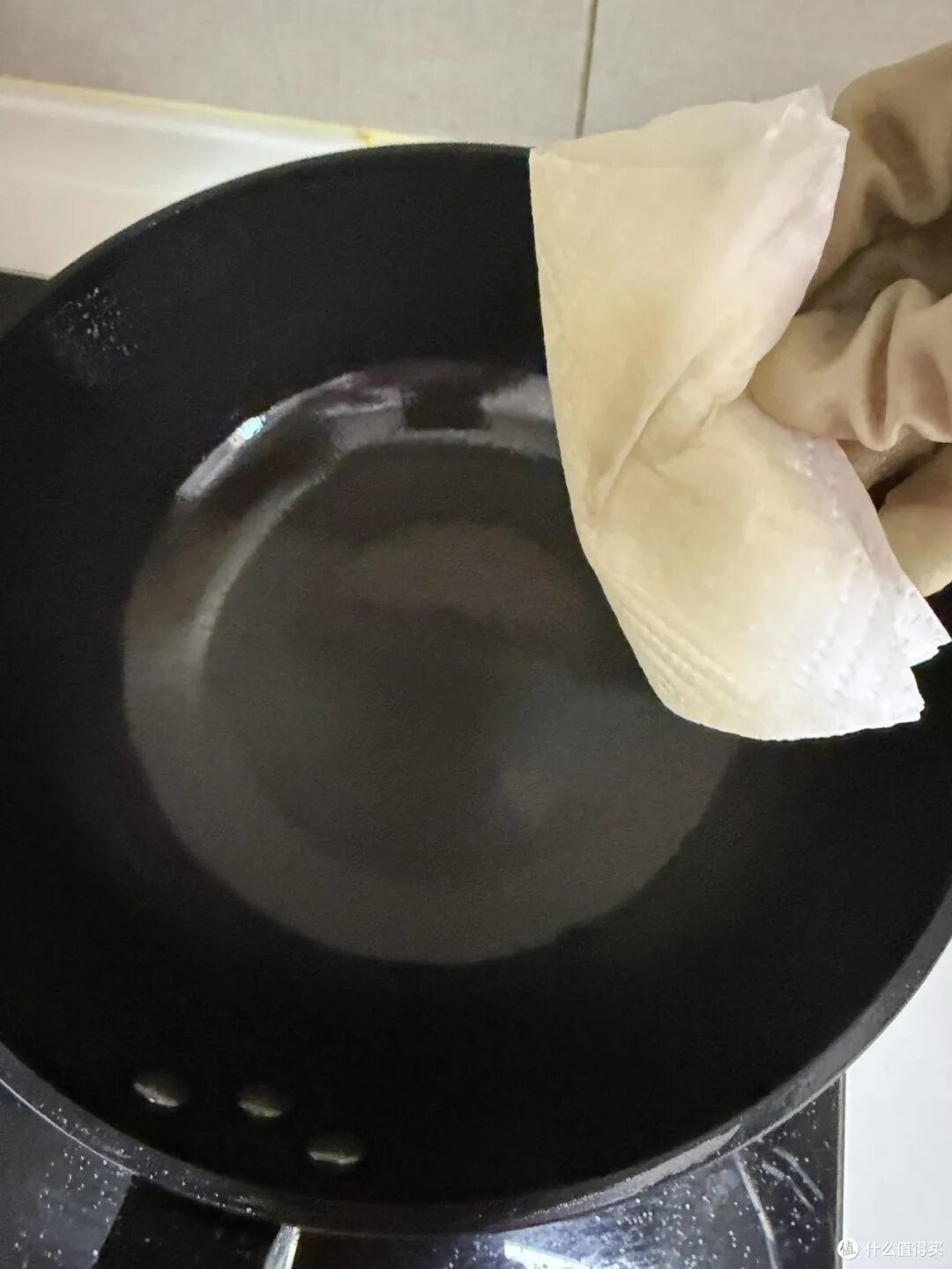 被网友的「锅子清洁大法」惊呆了!用了10多年,依旧干净锃亮