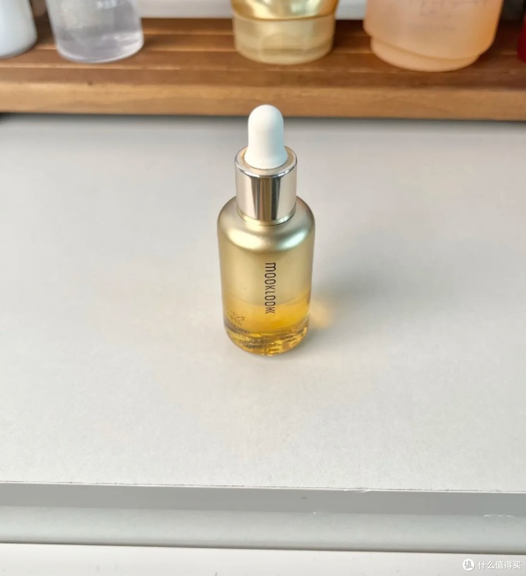 什么眼油改善色素型黑眼圈?色素困扰薄皮3款眼油柔化褐色黑眼圈