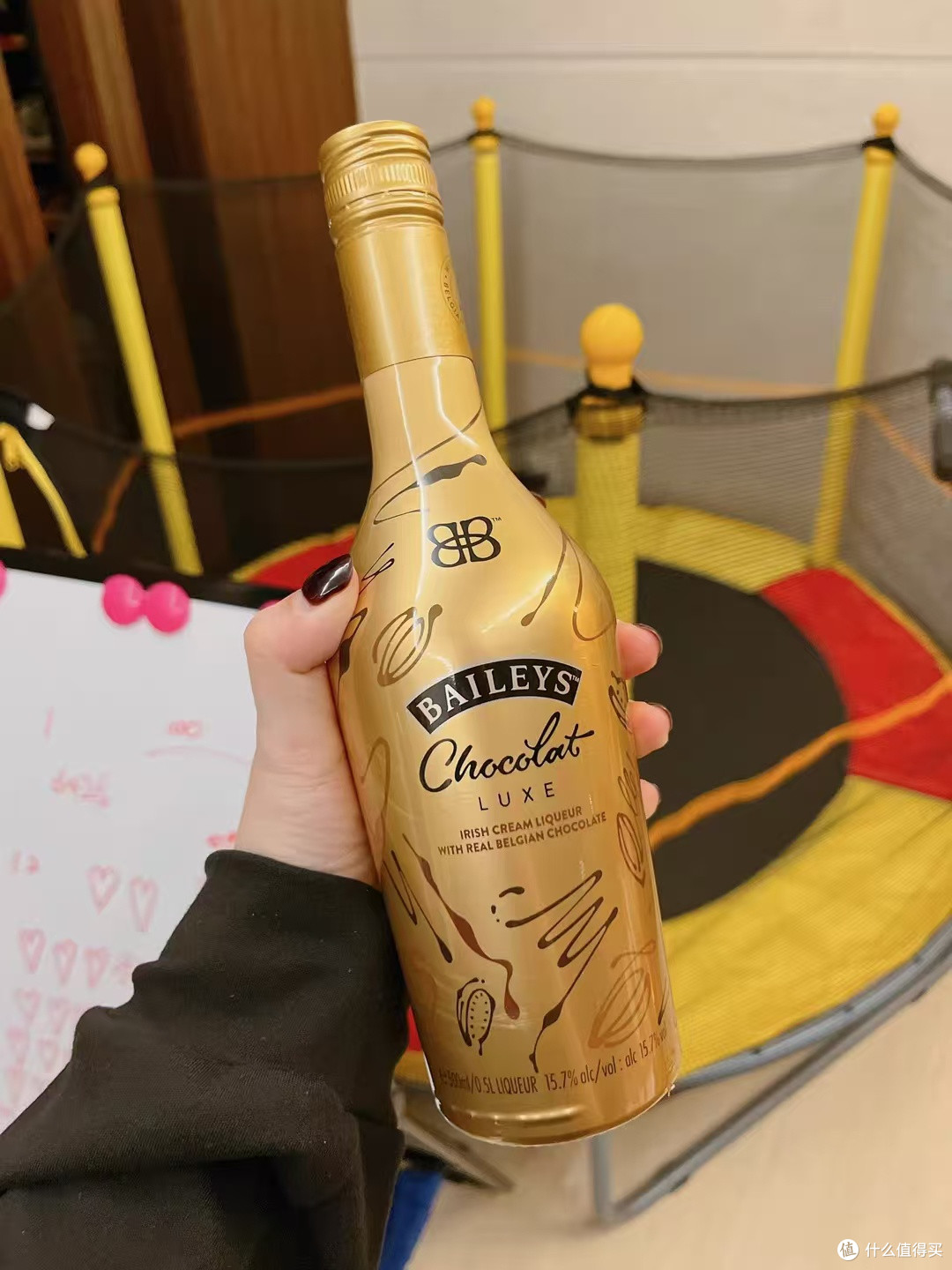 百利甜这杯入口的奶油酒,把微醺喝成了融化的甜
