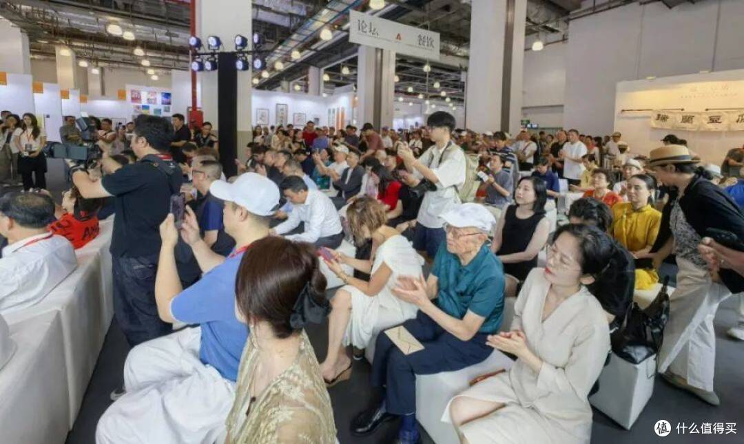 艺术热浪席卷申城 | 卡咔度闪耀“2026艺术上海”藏家VIP专场