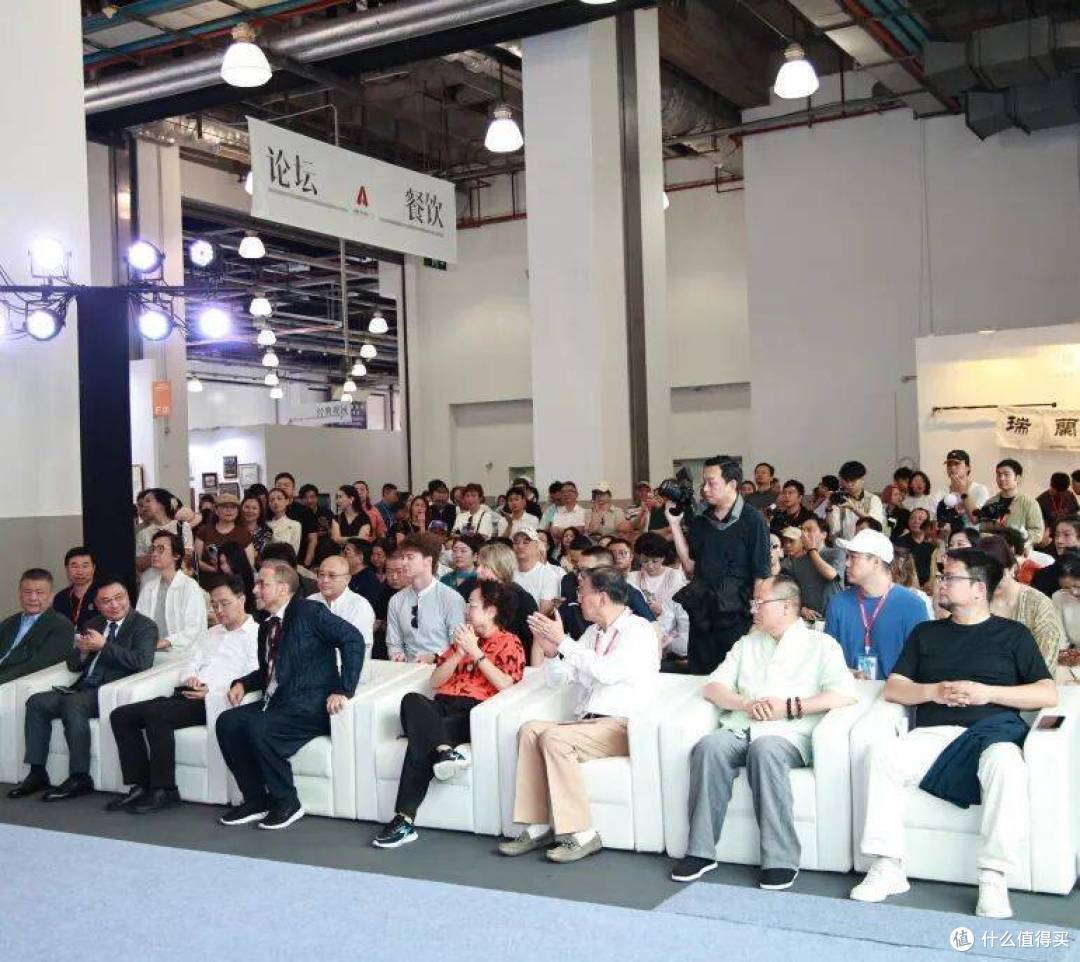 艺术热浪席卷申城 | 卡咔度闪耀“2026艺术上海”藏家VIP专场