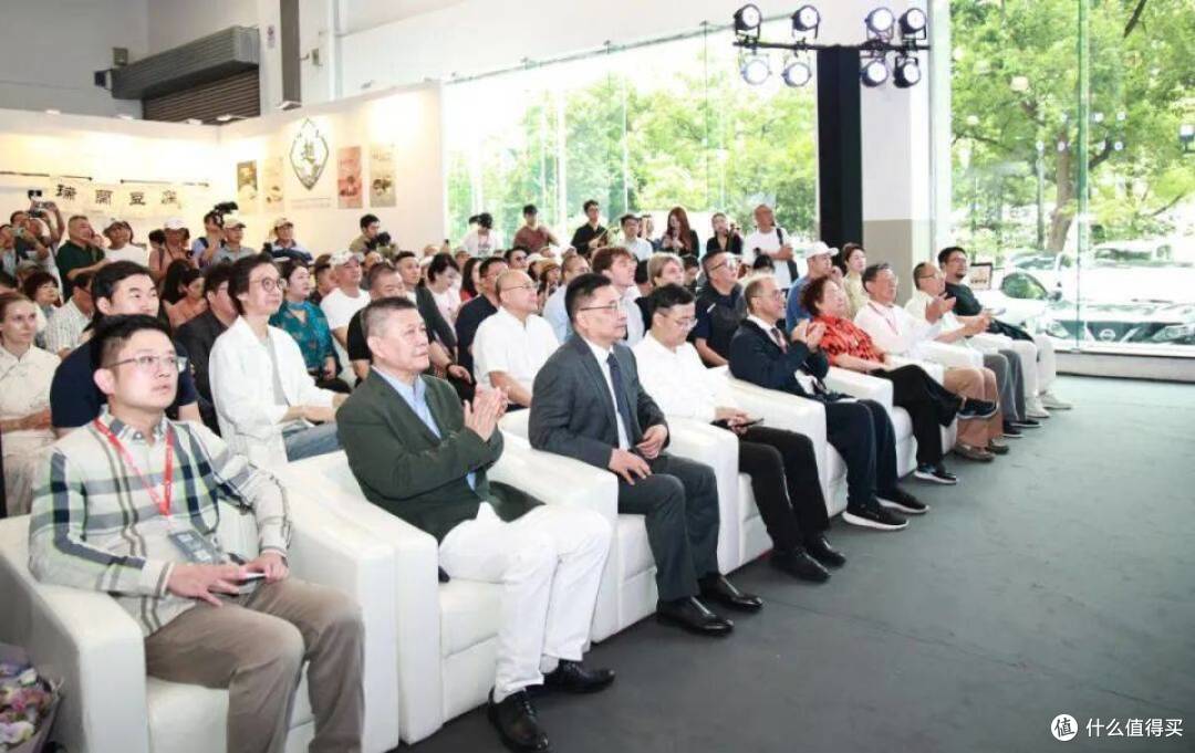艺术热浪席卷申城 | 卡咔度闪耀“2026艺术上海”藏家VIP专场