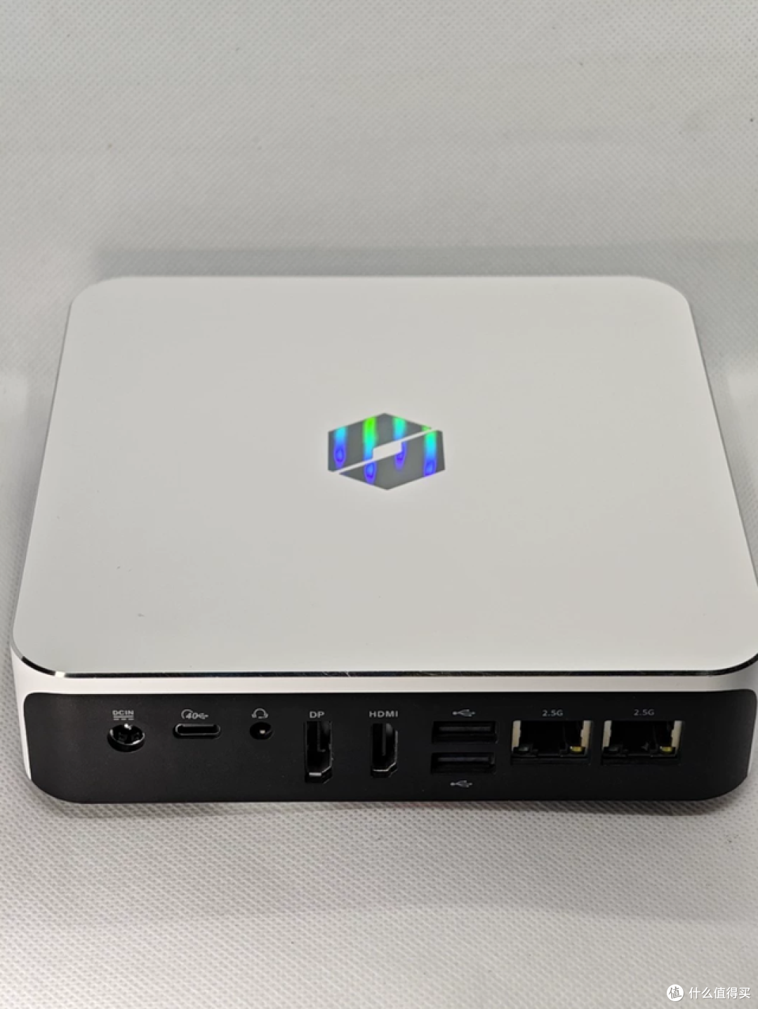 二手鱼塘惊现机械革命8845HS迷你主机！32GB+1TB仅3开头，值吗？