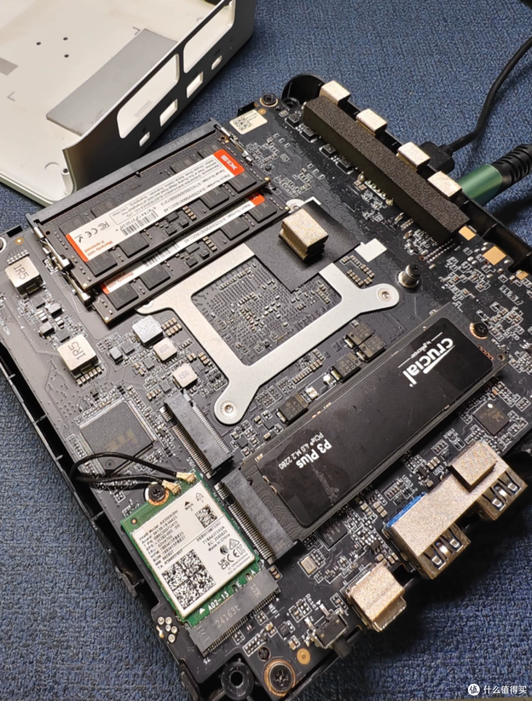 二手鱼塘惊现机械革命8845HS迷你主机！32GB+1TB仅3开头，值吗？