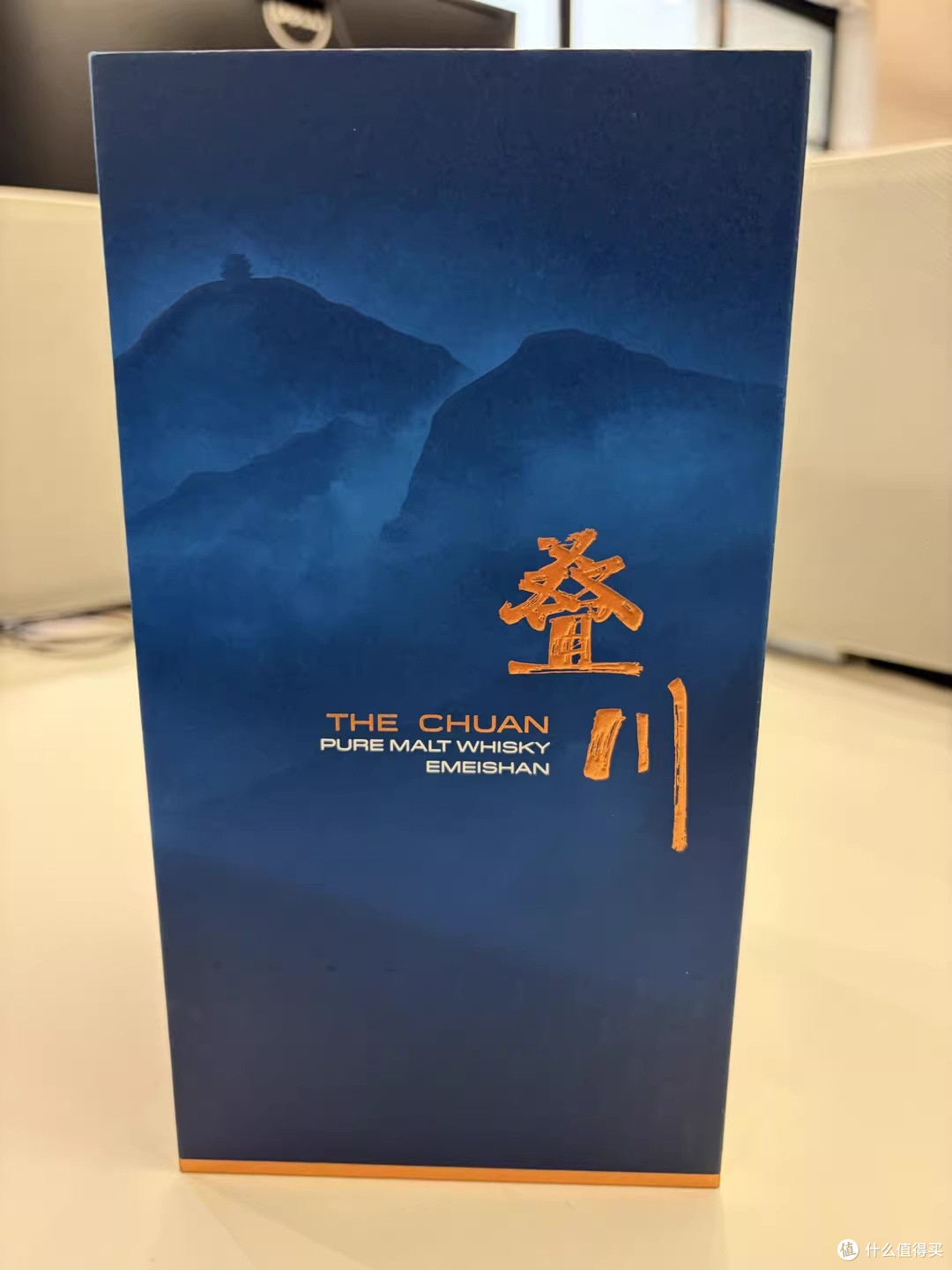 暮色入杯：叠川陪我卸下一日风尘
