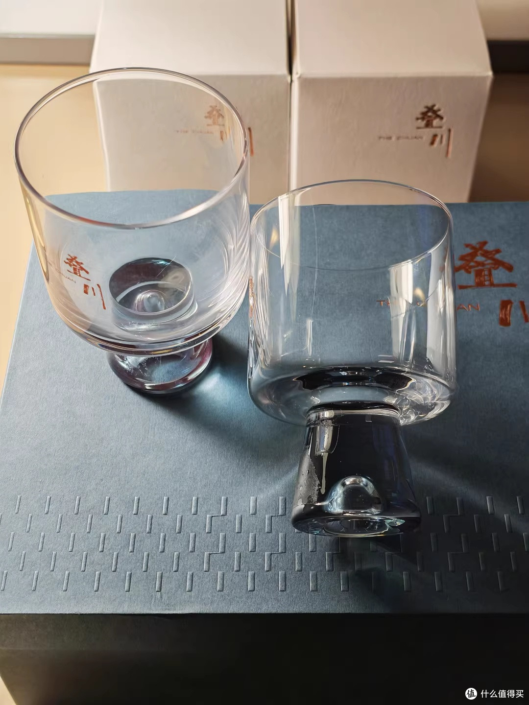 暮色入杯：叠川陪我卸下一日风尘