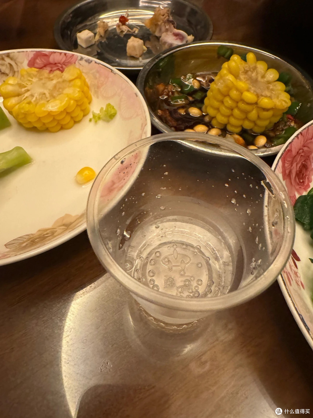 菠萝啤冰美式治愈职场疲惫