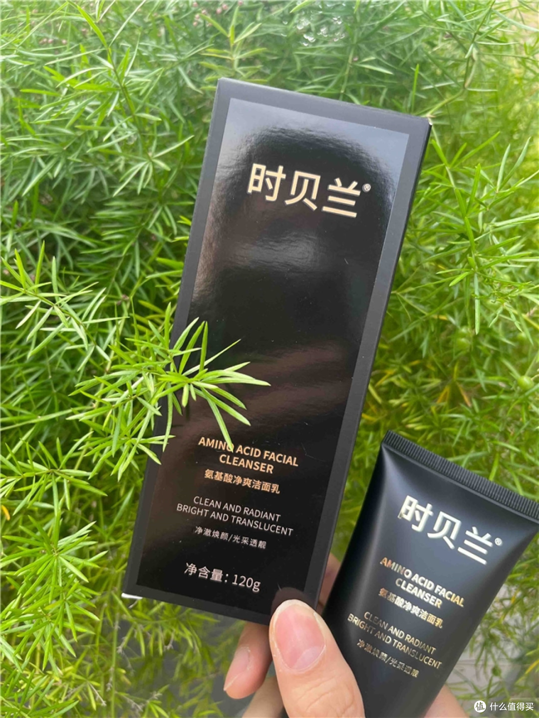 一换季就泛红刺痛的敏感肌，选对温和洗面奶才能把屏障养稳