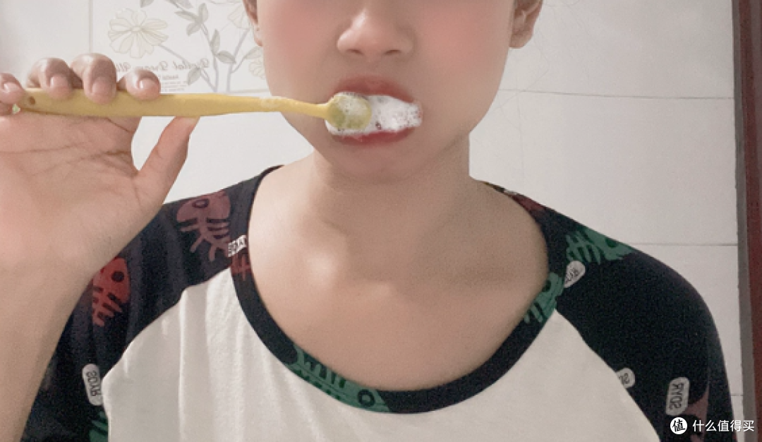 刷牙这么多年才知道,这4款杀菌抑菌牙膏更适合不同口腔状态