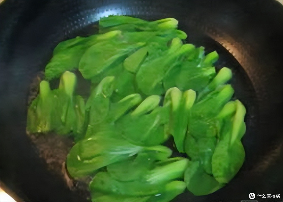 焯水毁了多少菜?90%的人第一步就错了,难怪你做的菜又老又难吃
