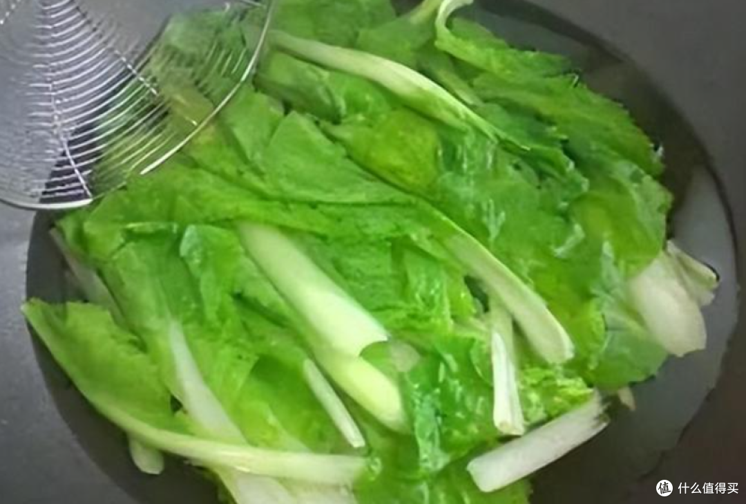 焯水毁了多少菜?90%的人第一步就错了,难怪你做的菜又老又难吃