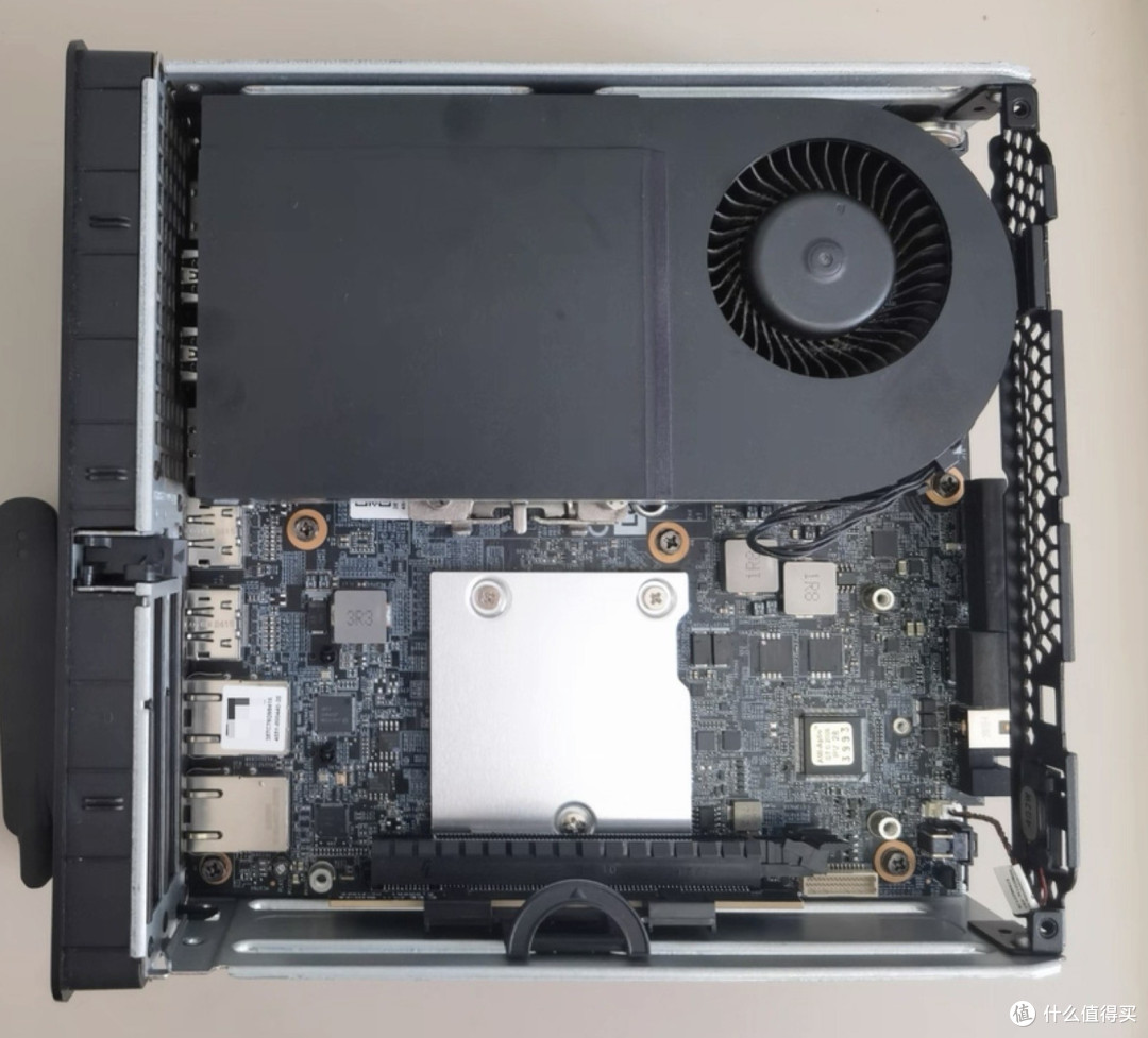 闲鱼大量涌入联想P360，12核i7加DDR5 ECC，1499元的公司流出资产