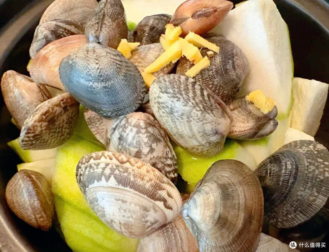 家传下酒菜|花蛤丝瓜煲:十几块鲜到跺脚,家常才是顶流