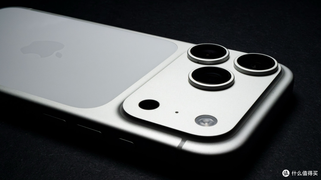 中国手机畅销榜TOP20:iPhone17 Pro Max第1,华为千元机冲到第2