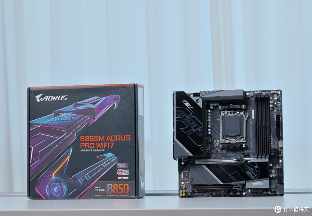 9850X3D+5080星曜+48G内存，预算2.4W+搞定黑色高性能海景房主机