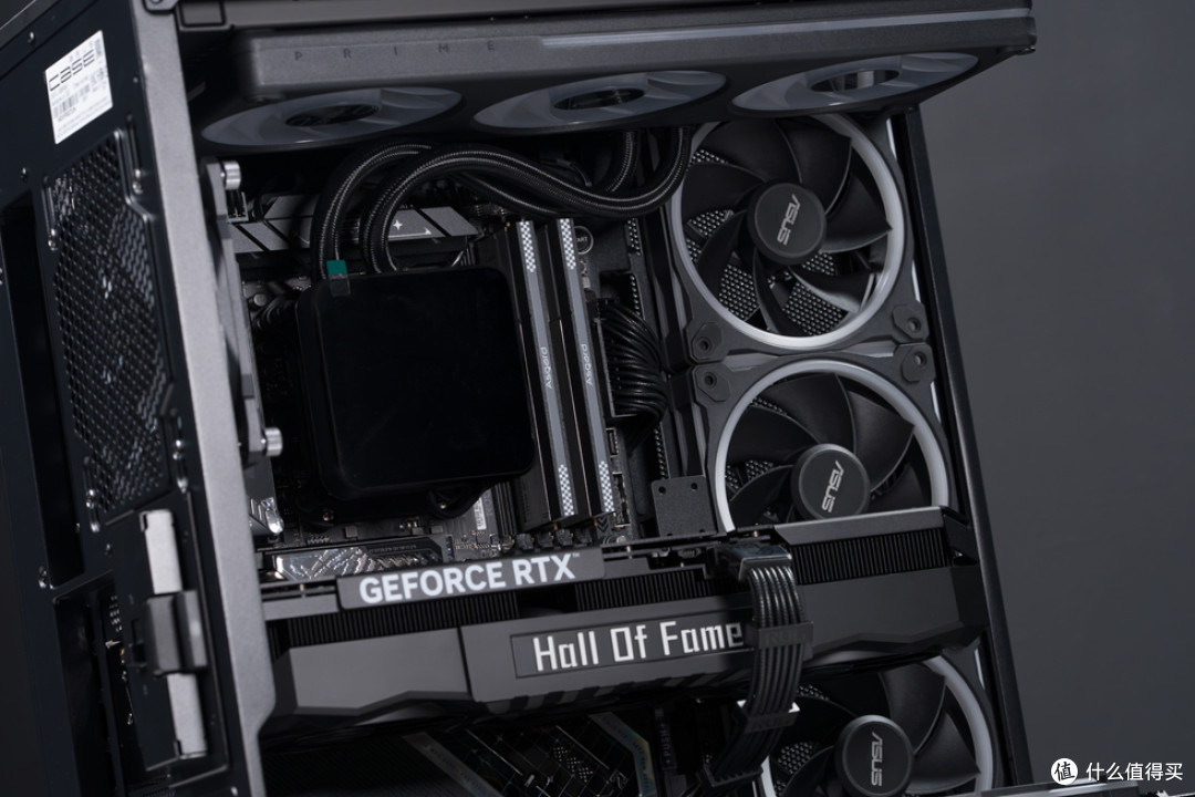 华硕 AP304_ROG X870E-E_阿斯加特女武神&ROG_影驰RTX 5070Ti HOF