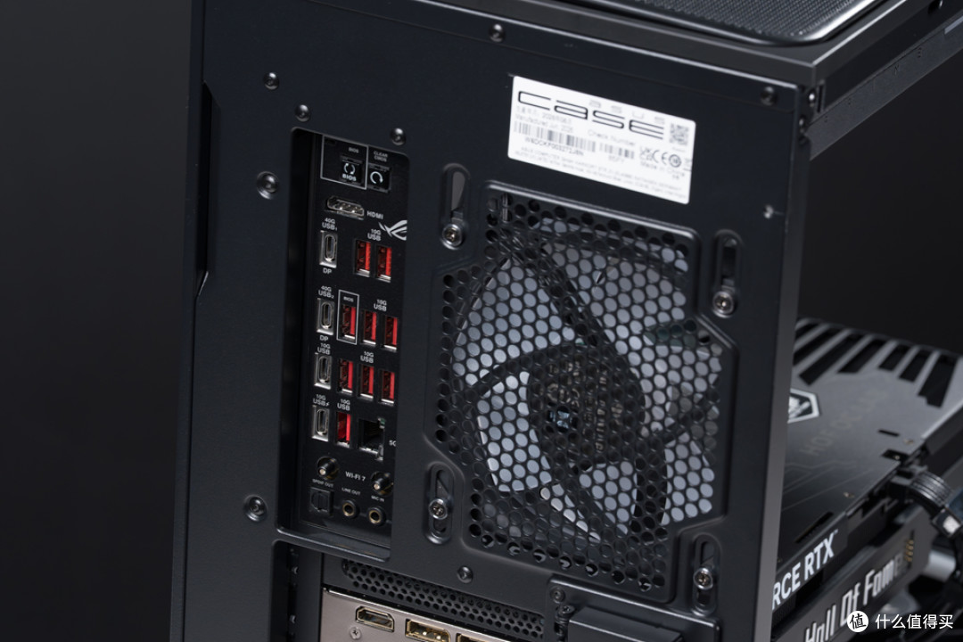 华硕 AP304_ROG X870E-E_阿斯加特女武神&ROG_影驰RTX 5070Ti HOF