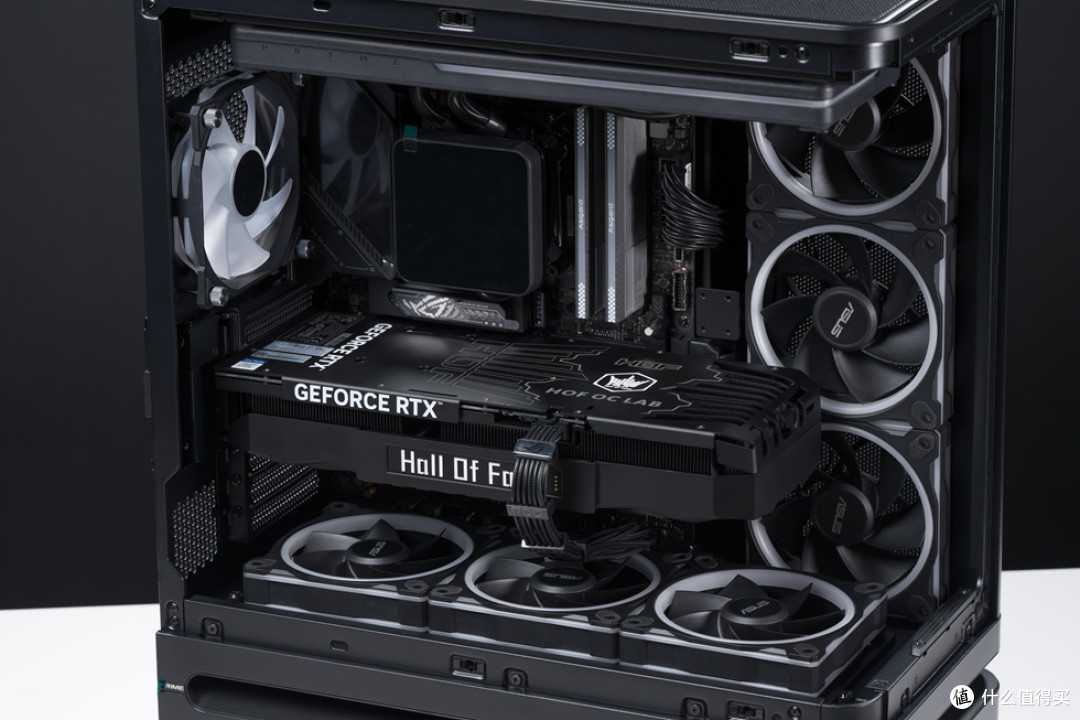 华硕 AP304_ROG X870E-E_阿斯加特女武神&ROG_影驰RTX 5070Ti HOF