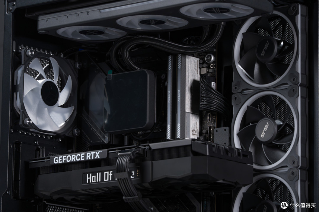 华硕 AP304_ROG X870E-E_阿斯加特女武神&ROG_影驰RTX 5070Ti HOF
