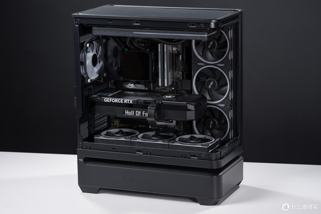 华硕 AP304_ROG X870E-E_阿斯加特女武神&ROG_影驰RTX 5070Ti HOF