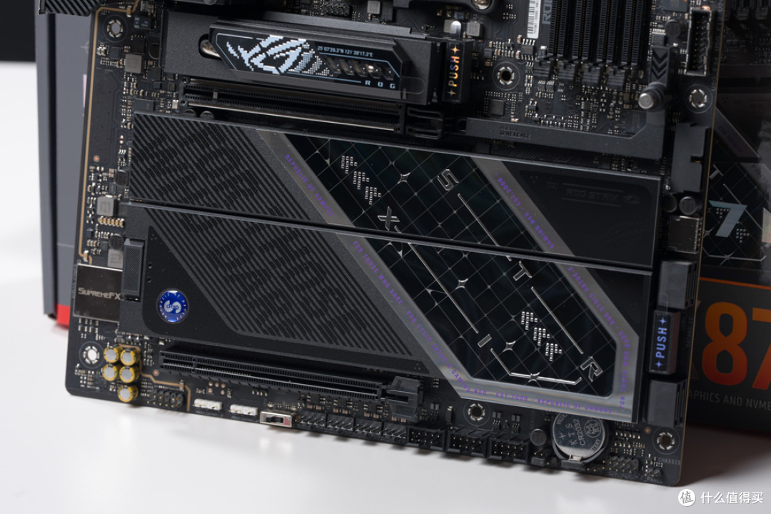 华硕 AP304_ROG X870E-E_阿斯加特女武神&ROG_影驰RTX 5070Ti HOF