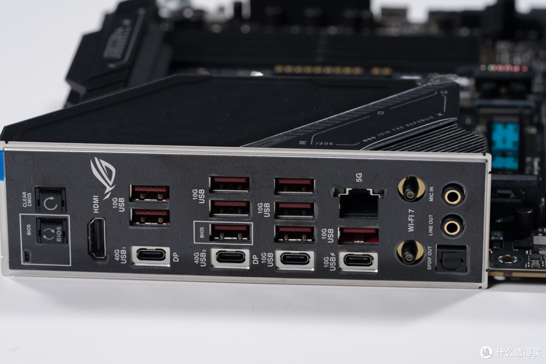 华硕 AP304_ROG X870E-E_阿斯加特女武神&ROG_影驰RTX 5070Ti HOF