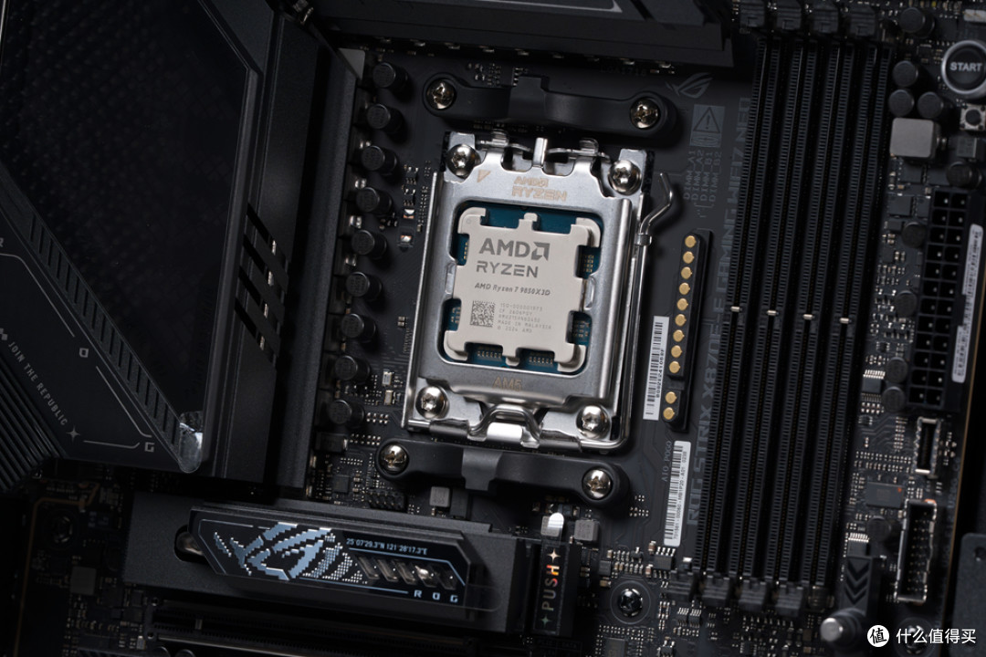华硕 AP304_ROG X870E-E_阿斯加特女武神&ROG_影驰RTX 5070Ti HOF
