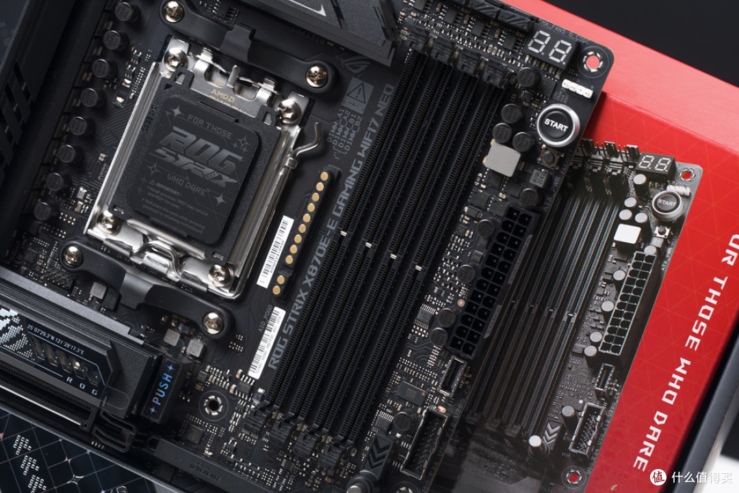 华硕 AP304_ROG X870E-E_阿斯加特女武神&ROG_影驰RTX 5070Ti HOF