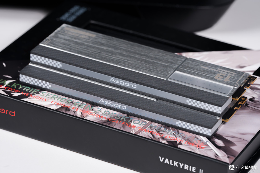 华硕 AP304_ROG X870E-E_阿斯加特女武神&ROG_影驰RTX 5070Ti HOF