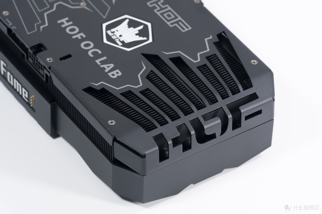 华硕 AP304_ROG X870E-E_阿斯加特女武神&ROG_影驰RTX 5070Ti HOF