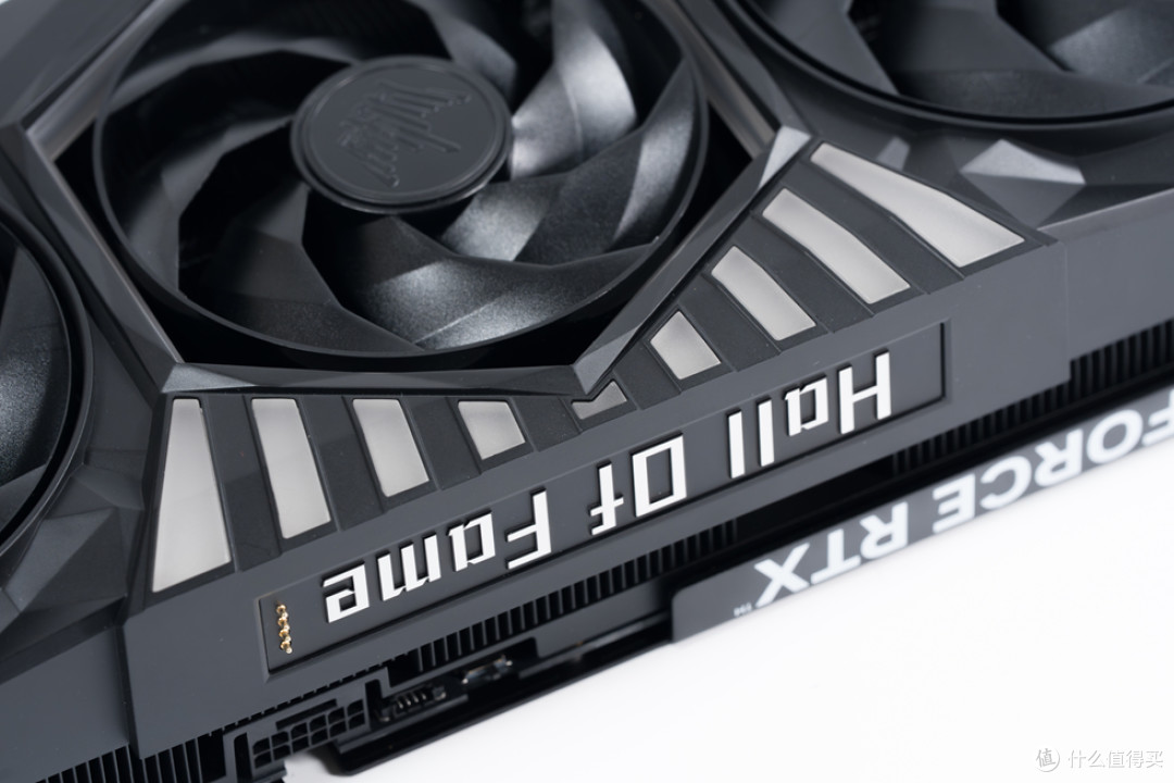 华硕 AP304_ROG X870E-E_阿斯加特女武神&ROG_影驰RTX 5070Ti HOF