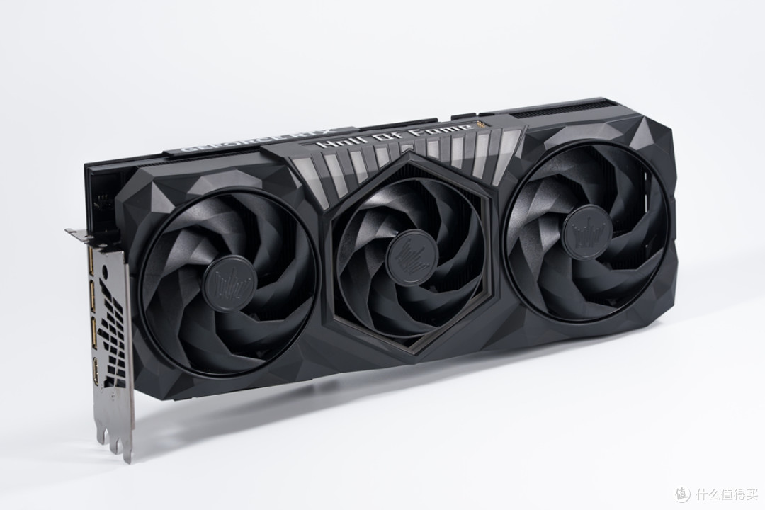 华硕 AP304_ROG X870E-E_阿斯加特女武神&ROG_影驰RTX 5070Ti HOF